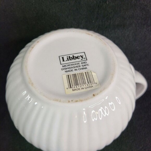 Libbey Tableware White Pitcher Embossed Apples Grapes Pears Fruit 7.5" 46 oz - Picture 5 of 6